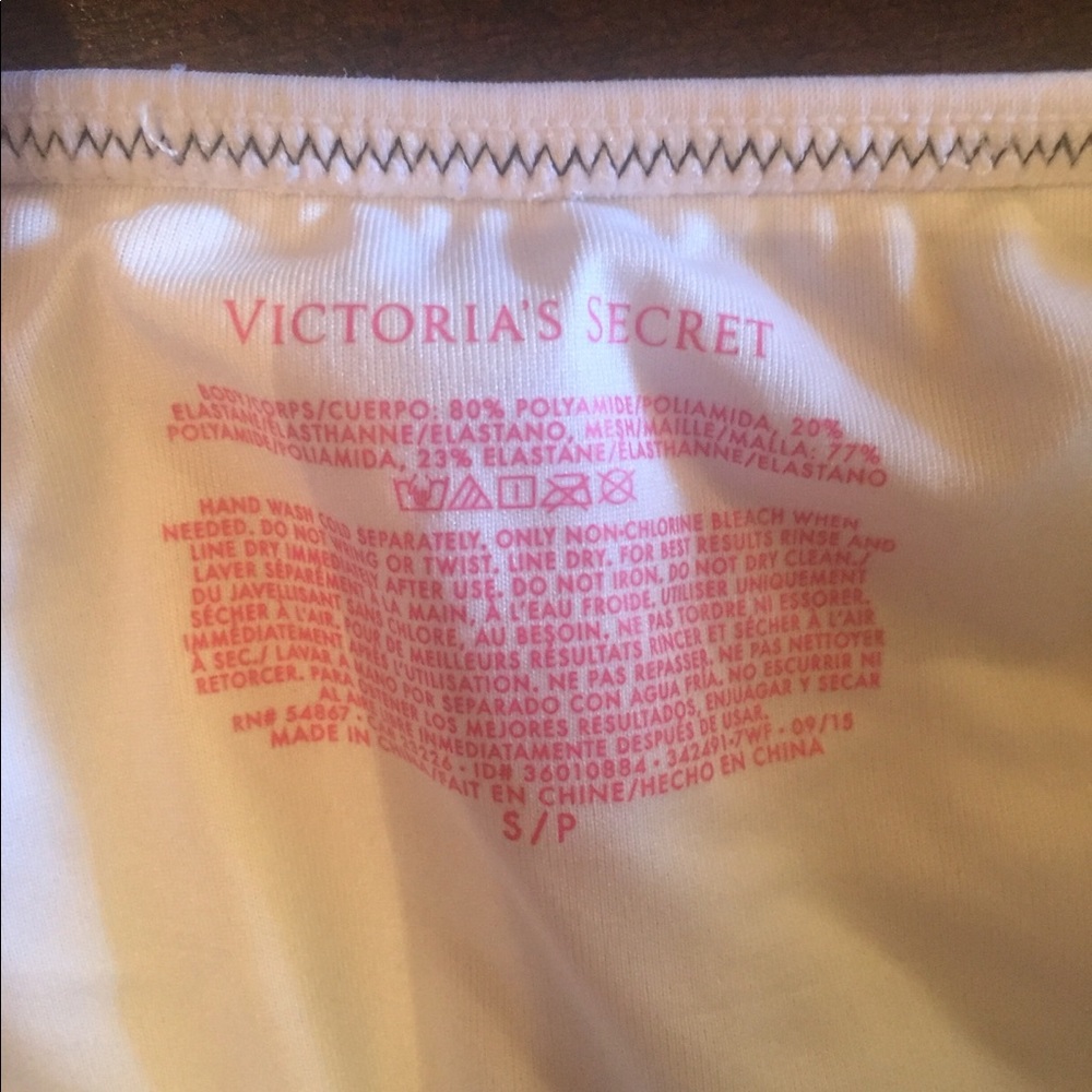 Victoria’s Secret Bikini - Picture 3 of 3